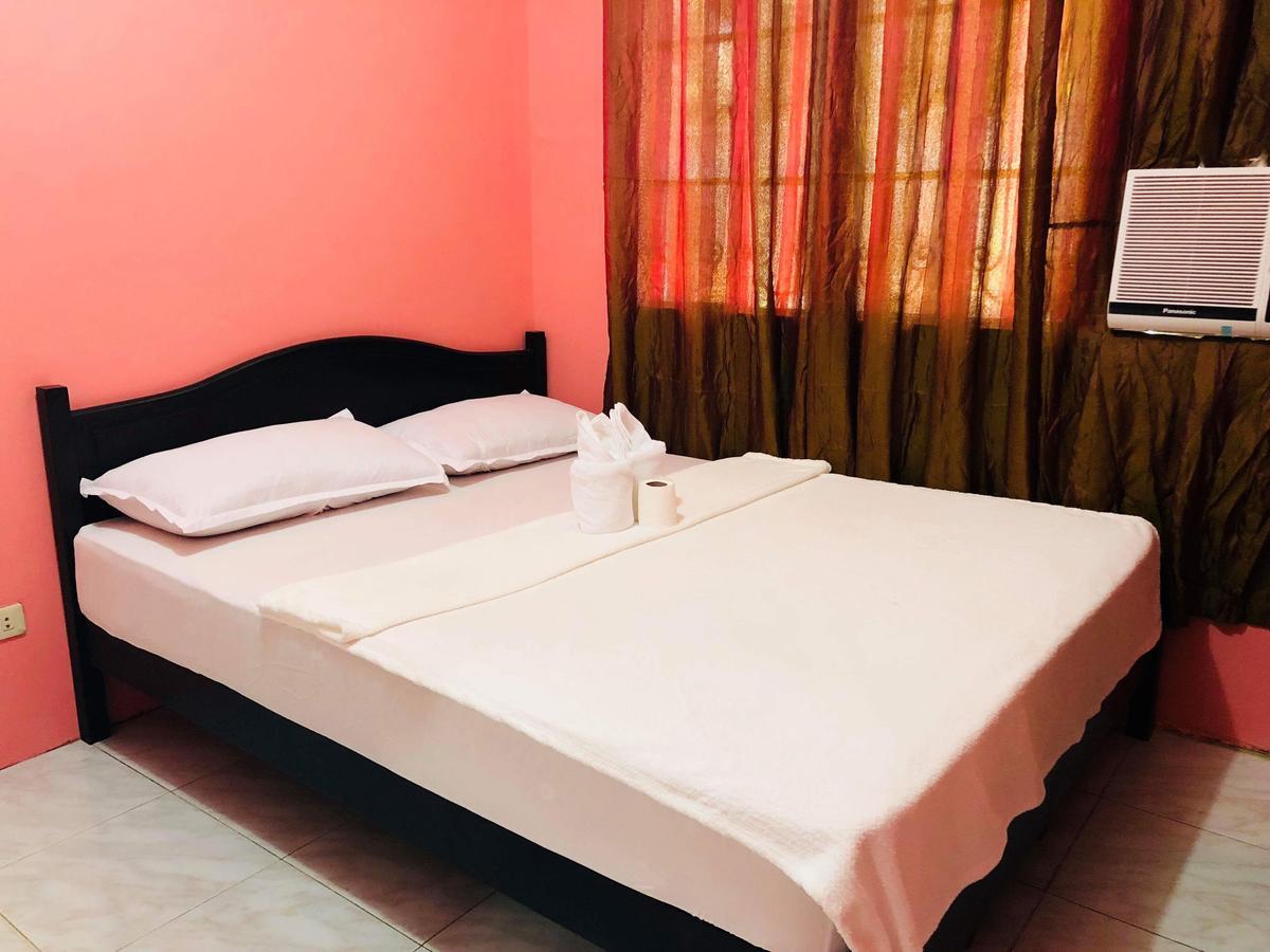 Colors Boutique Hostel Puerto Princesa Extérieur photo
